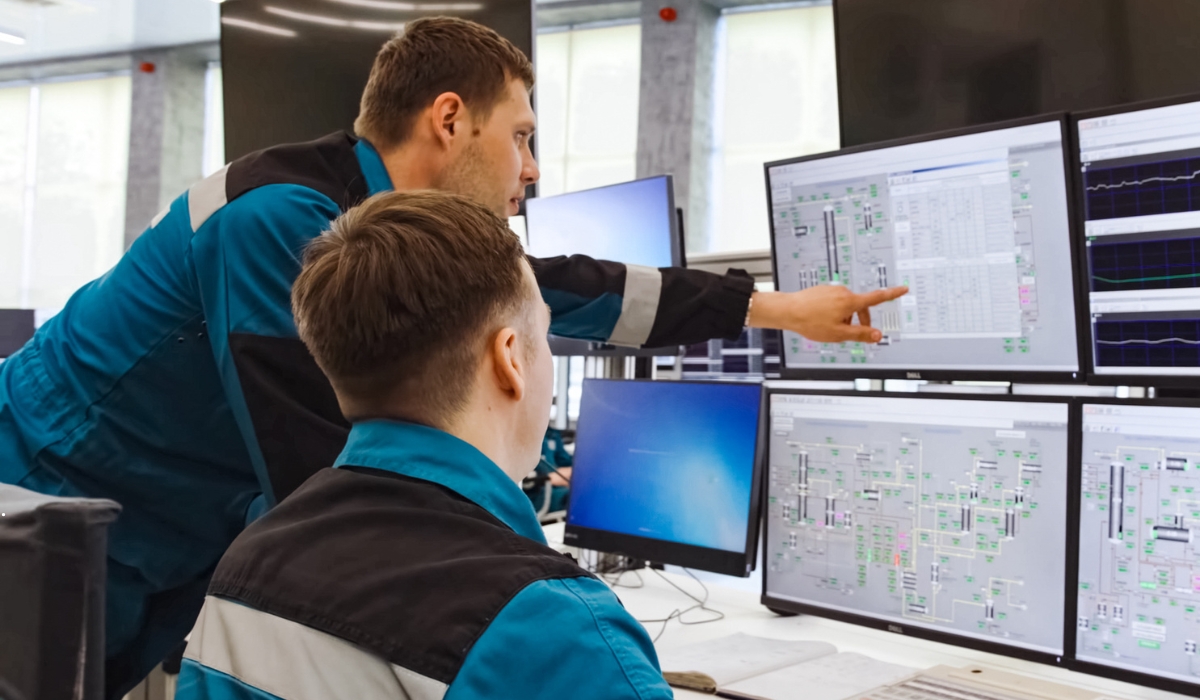 أمن وتحسين قطاع النفط والغاز بالحلول الذكية أنظمة مراقبة وحلول ذكية لتعزيز أمن وتحسين عمليات النفط والغاز